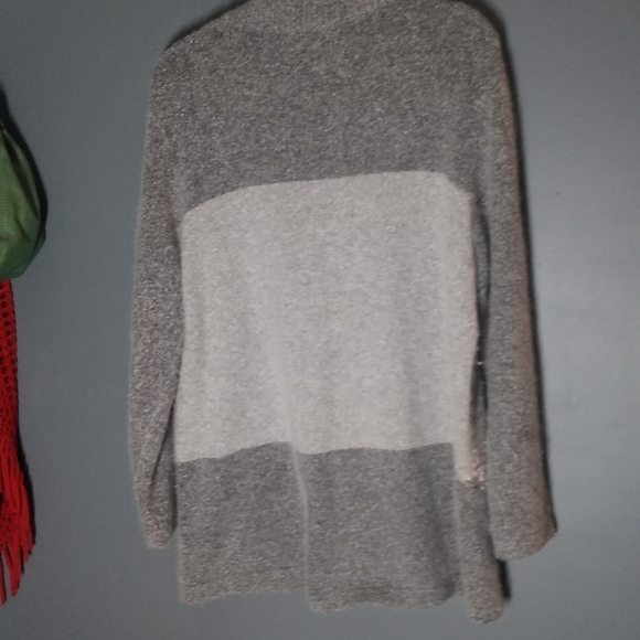 Gray Eyelash Floral Embroidered Knit Sweater Silk Angora Blend Mock Neck Size XL - Picture 8 of 8